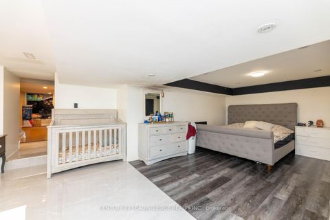 Photo 38 at 13286 Dufferin Street, King City, King