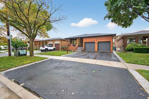 Photo 2 at 43 St Georges Boulevard, The Westway, Toronto
