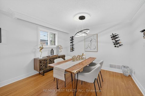 Photo 14 at 43 St Georges Boulevard, The Westway, Toronto