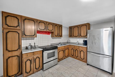 Photo 38 at 43 St Georges Boulevard, The Westway, Toronto