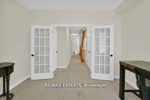 Photo 9 at 87 De La Roche Drive N, Vellore Village, Vaughan