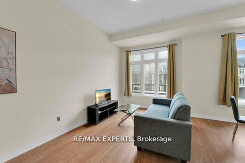 Photo 21 at 87 De La Roche Drive N, Vellore Village, Vaughan