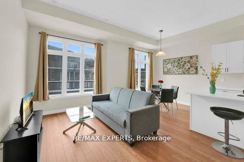Photo 22 at 87 De La Roche Drive N, Vellore Village, Vaughan