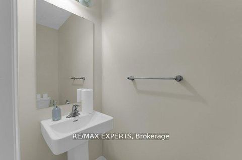 Photo 27 at 87 De La Roche Drive N, Vellore Village, Vaughan