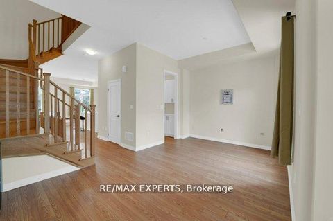 Photo 30 at 87 De La Roche Drive N, Vellore Village, Vaughan