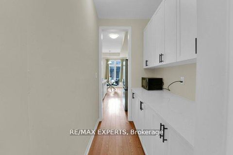 Photo 33 at 87 De La Roche Drive N, Vellore Village, Vaughan
