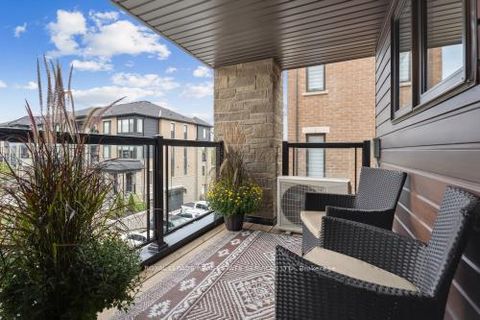 Photo 16 at 115 Appletree Lane, Shore, Barrie