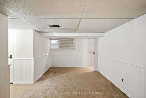 Photo 32 at 49 Rawlinson Avenue, Mount Pleasant East, Toronto