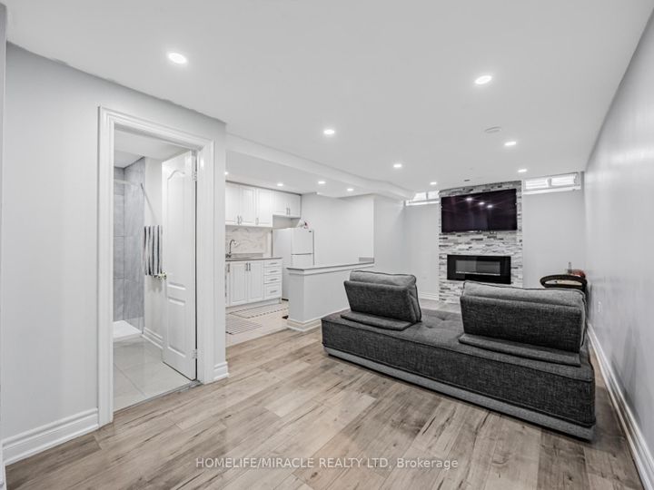 Photo 26 at 172 Gristone Crescent, Rouge E11, Toronto