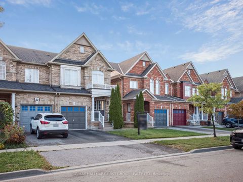 Photo 1 at 20 Crestbank Court, Rural Vaughan, Vaughan