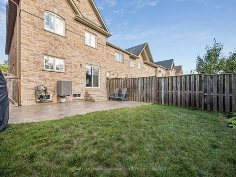 Photo 46 at 20 Crestbank Court, Rural Vaughan, Vaughan