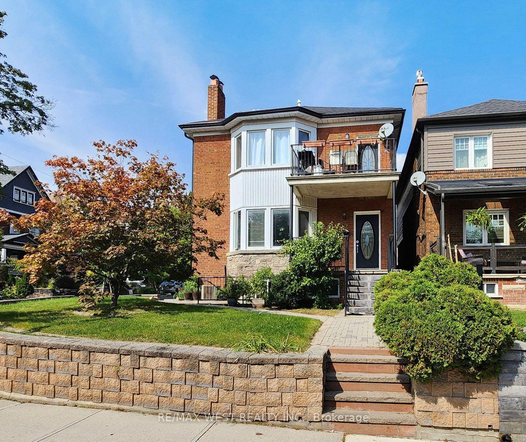 52 Heydon Park Road, Little Portugal, Toronto 