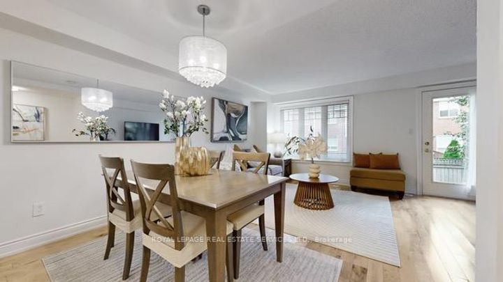 Photo 9 at 4 - 5050 Intrepid Drive, Churchill Meadows, Mississauga