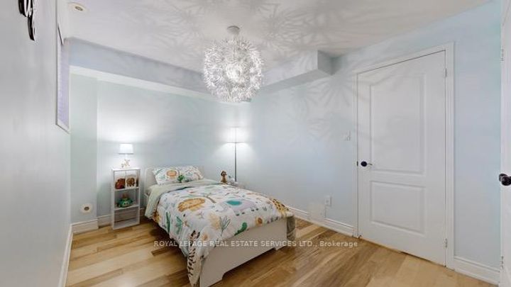 Photo 24 at 4 - 5050 Intrepid Drive, Churchill Meadows, Mississauga