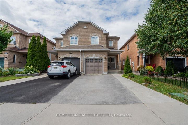 Photo 1 at 326 Albright Road, Fletcher's Creek Village, Brampton
