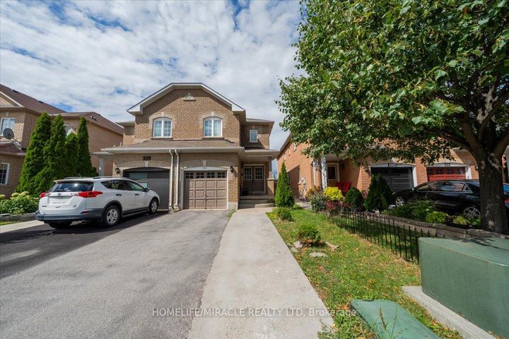 Photo 3 at 326 Albright Road, Fletcher's Creek Village, Brampton