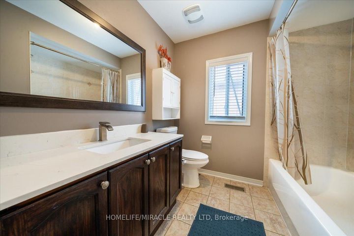 Photo 27 at 326 Albright Road, Fletcher's Creek Village, Brampton