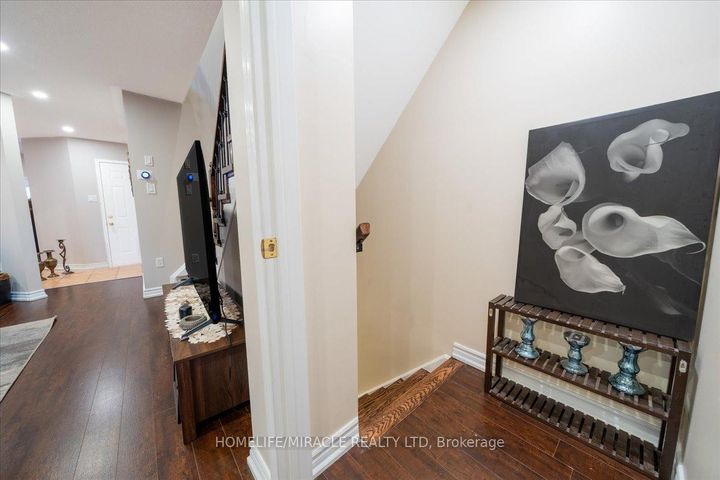 Photo 32 at 326 Albright Road, Fletcher's Creek Village, Brampton