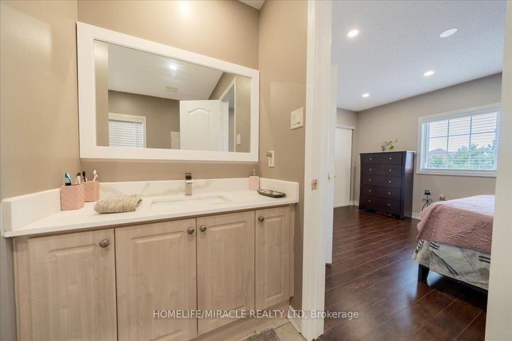 Photo 48 at 326 Albright Road, Fletcher's Creek Village, Brampton