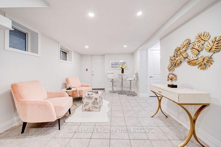 Photo 18 at 179 Oakwood Avenue, Oakwood Village, Toronto