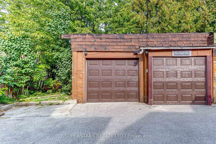 Photo 27 at 179 Oakwood Avenue, Oakwood Village, Toronto