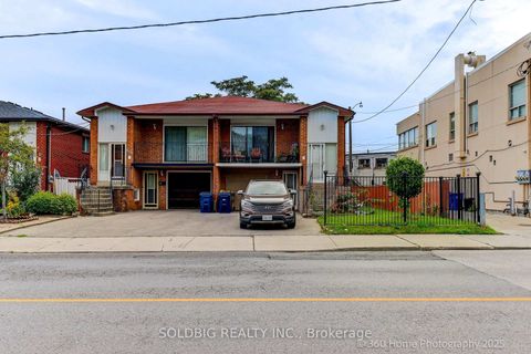 Photo 10 at 610 Vaughan Road, Oakwood Village, Toronto