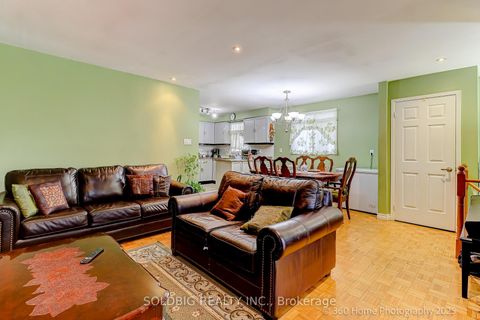 Photo 14 at 610 Vaughan Road, Oakwood Village, Toronto