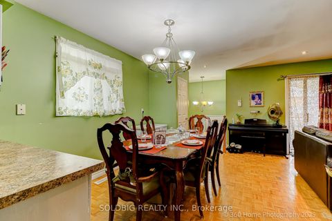 Photo 18 at 610 Vaughan Road, Oakwood Village, Toronto