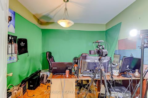 Photo 20 at 610 Vaughan Road, Oakwood Village, Toronto