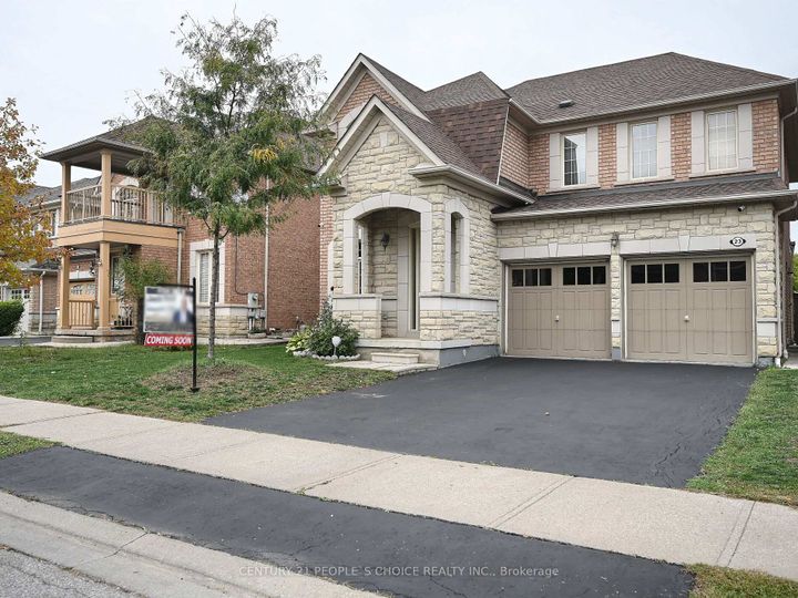 Photo 2 at 23 Lanebrook Drive, Bram East, Brampton