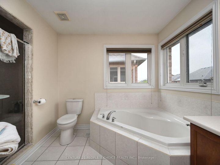 Photo 34 at 23 Lanebrook Drive, Bram East, Brampton