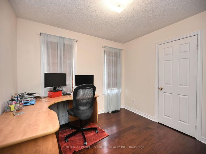 Photo 44 at 23 Lanebrook Drive, Bram East, Brampton