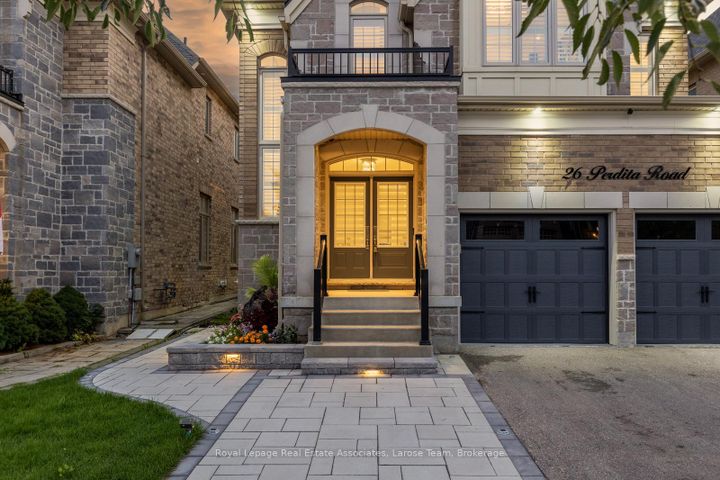 Photo 2 at 26 Perdita Road, Bram West, Brampton