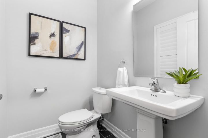 Photo 5 at 26 Perdita Road, Bram West, Brampton
