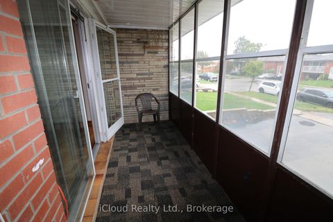 Photo 10 at 61 Rockbank Crescent, Pelmo Park W5, Toronto