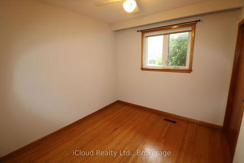 Photo 13 at 61 Rockbank Crescent, Pelmo Park W5, Toronto