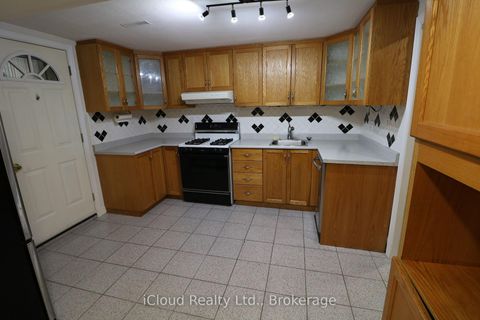 Photo 23 at 61 Rockbank Crescent, Pelmo Park W5, Toronto