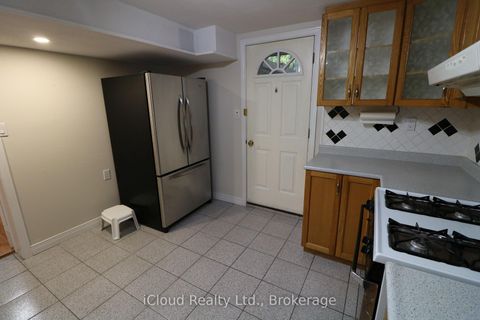 Photo 25 at 61 Rockbank Crescent, Pelmo Park W5, Toronto