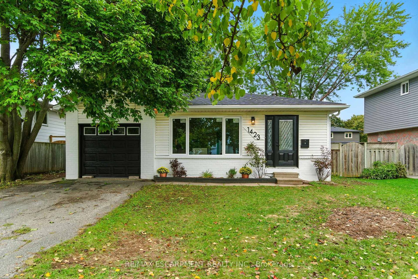 1423 Thornton Road, Palmer, Burlington 