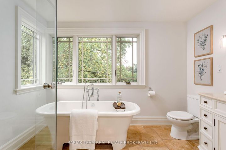 Photo 21 at 9 Humbercrest Point, Lambton Baby Point, Toronto