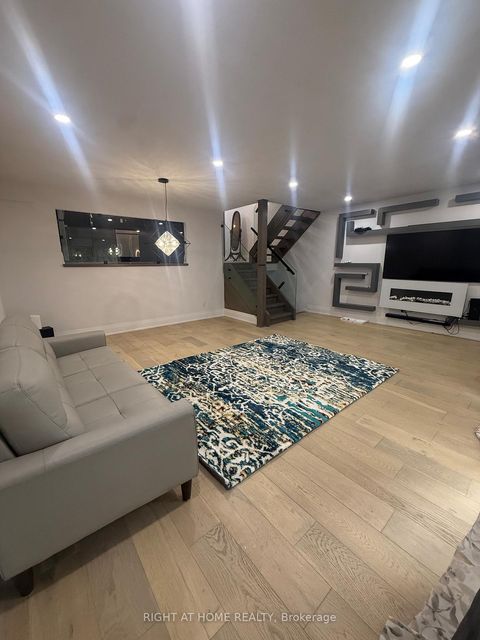 Photo 3 at 133 - 287 Milestone Crescent, Aurora Village, Aurora Photo 3 at 133 - 287 Milestone Crescent, Aurora Village, Aurora