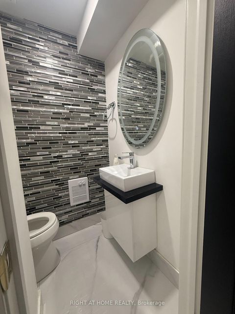 Photo 4 at 133 - 287 Milestone Crescent, Aurora Village, Aurora Photo 4 at 133 - 287 Milestone Crescent, Aurora Village, Aurora