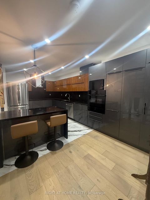 Photo 5 at 133 - 287 Milestone Crescent, Aurora Village, Aurora Photo 5 at 133 - 287 Milestone Crescent, Aurora Village, Aurora