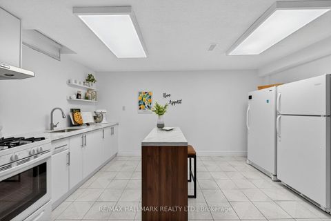 Photo 42 at 69 Wade Gate, Brownridge, Vaughan