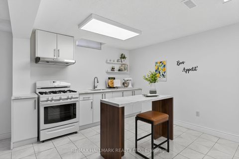 Photo 43 at 69 Wade Gate, Brownridge, Vaughan