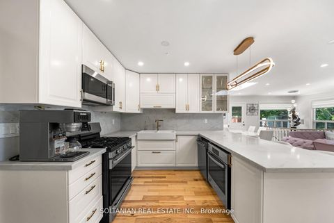 Photo 9 at 66 Lakeland Crescent, Oak Ridges Lake Wilcox, Richmond Hill