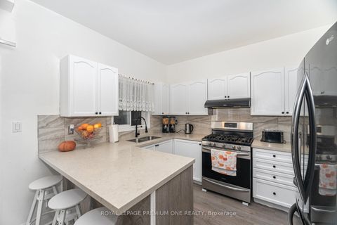 Photo 11 at 2039 Thompson Street, Alcona, Innisfil