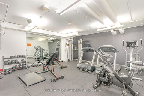 Photo 10 at 615 - 95 Bathurst Street, Bellwoods, Toronto