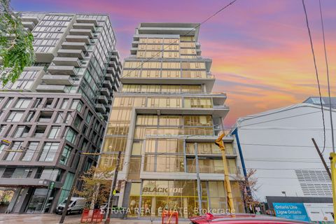 Photo 12 at 615 - 95 Bathurst Street, Bellwoods, Toronto