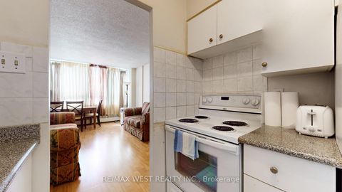 Photo 11 at 210 - 940 Caledonia Road, Glen Park, Toronto